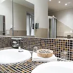 比伽温科特瑞斯登兹酒店