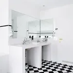 比伽温科特瑞斯登兹酒店 酒店